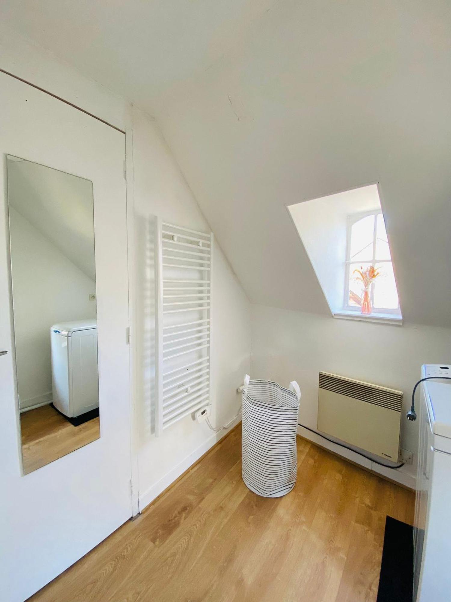 Au Coeur De Blois Apartment Bagian luar foto