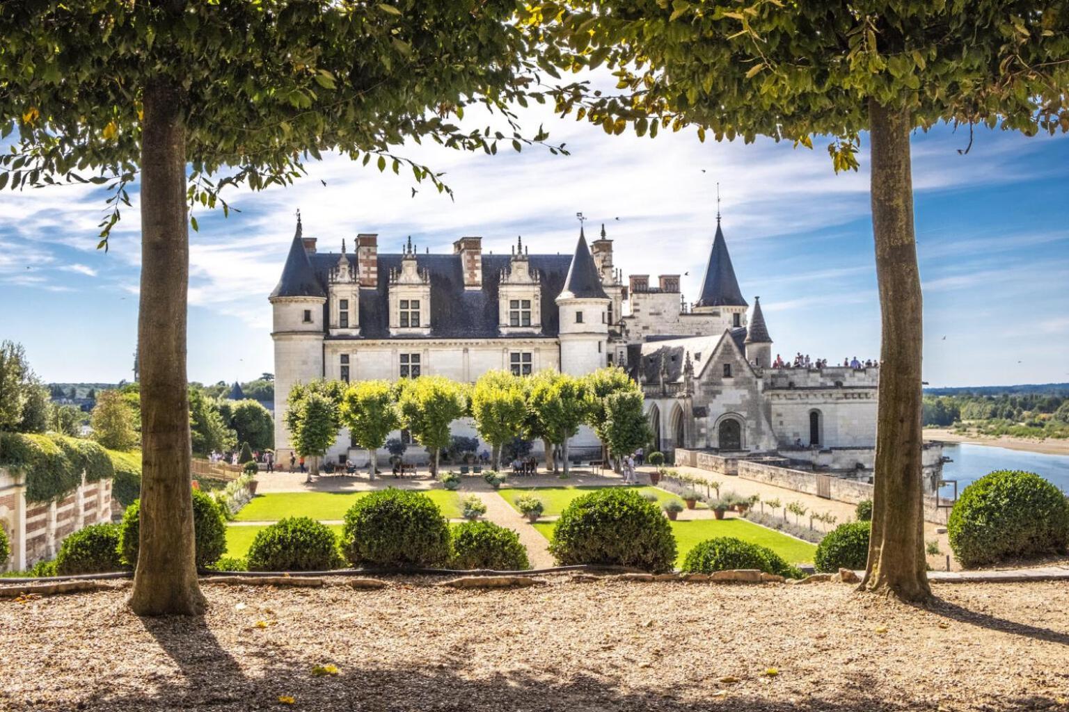 Au Coeur De Blois Apartment Bagian luar foto